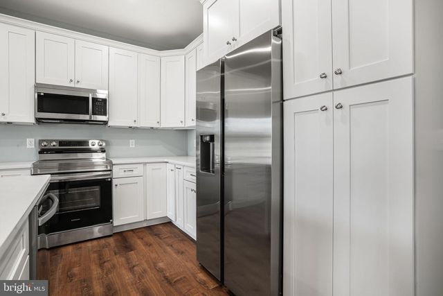 7921 EAST SIDE RD, Chincoteague Island, VA 23336