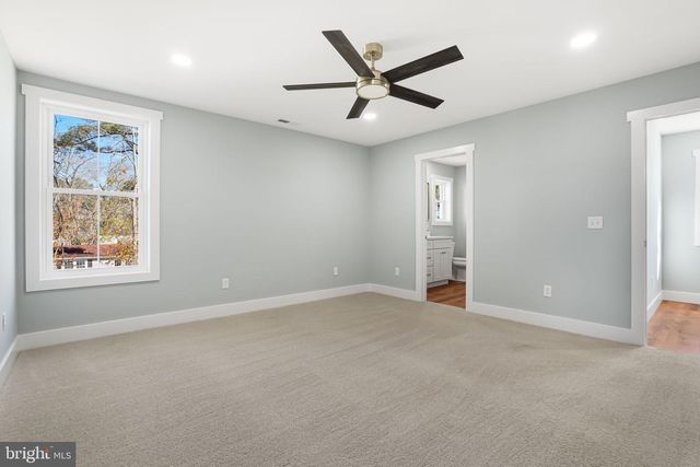 7921 EAST SIDE RD, Chincoteague Island, VA 23336