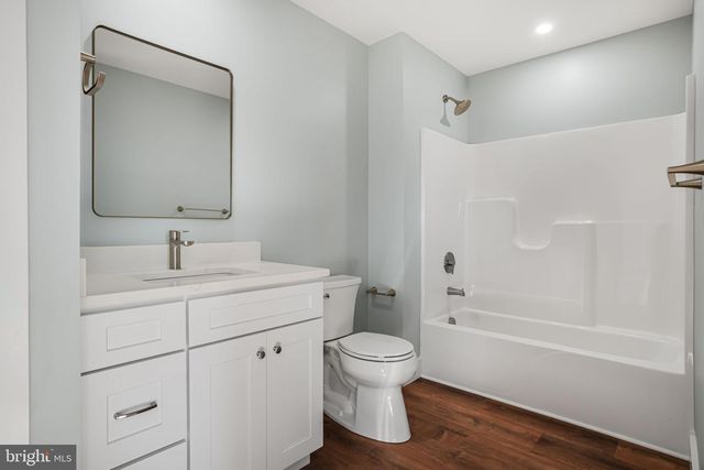 7921 EAST SIDE RD, Chincoteague Island, VA 23336