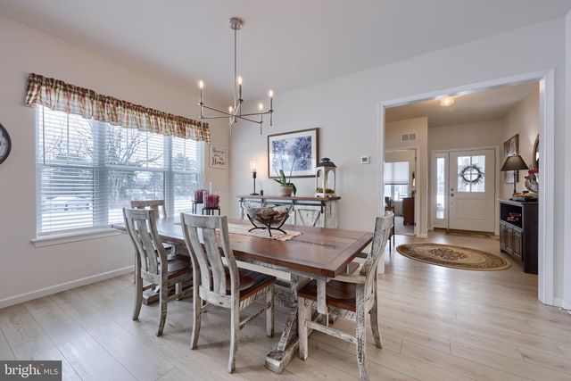 116 VILLAGE DR, Millersville, PA 17551