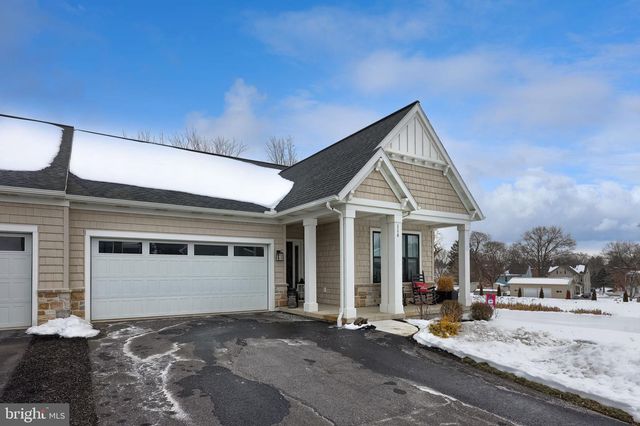 116 VILLAGE DR, Millersville, PA 17551