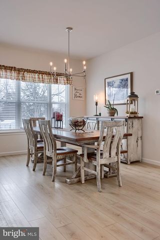 116 VILLAGE DR, Millersville, PA 17551