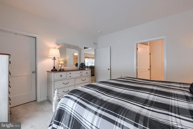 116 VILLAGE DR, Millersville, PA 17551