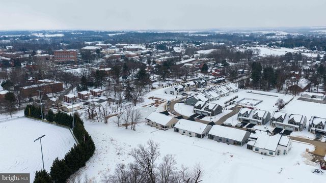 116 VILLAGE DR, Millersville, PA 17551