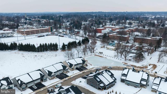 116 VILLAGE DR, Millersville, PA 17551