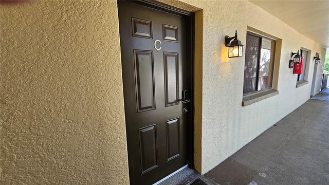 11722 RAINTREE LAKE LANE C, Tampa, FL 33617