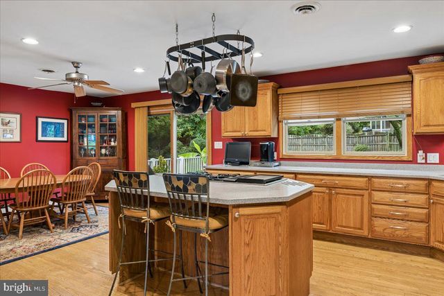 14532 PERRYWOOD DR, Burtonsville, MD 20866