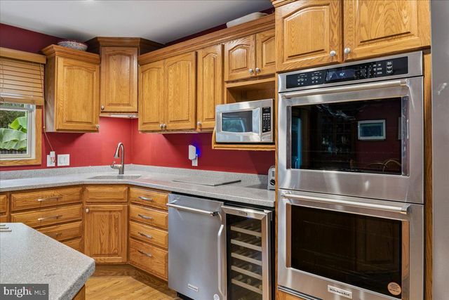 14532 PERRYWOOD DR, Burtonsville, MD 20866