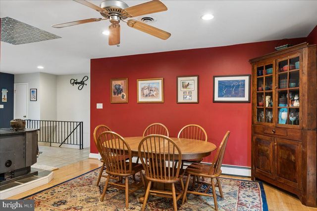 14532 PERRYWOOD DR, Burtonsville, MD 20866