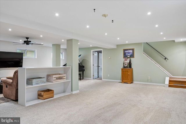 14532 PERRYWOOD DR, Burtonsville, MD 20866