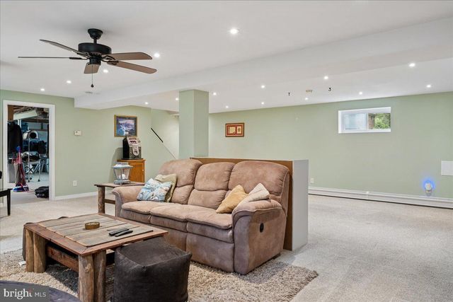 14532 PERRYWOOD DR, Burtonsville, MD 20866