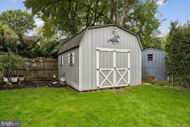 14532 PERRYWOOD DR, Burtonsville, MD 20866