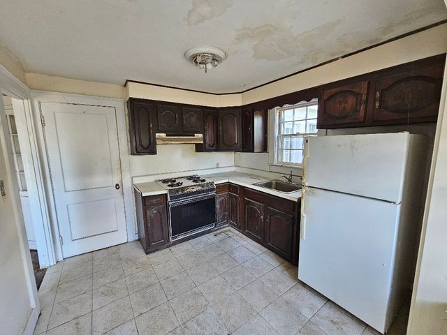 204 Great Rd, Maynard, MA 01754