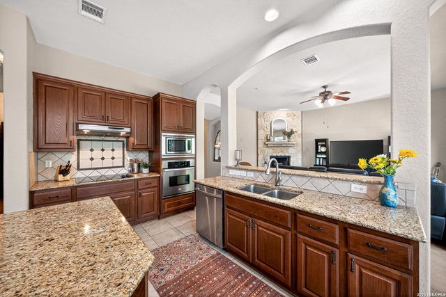 8706 Silver Rock, San Antonio, TX 78255