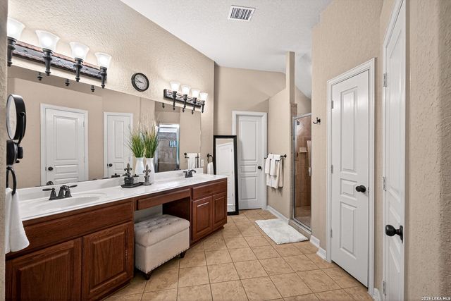 8706 Silver Rock, San Antonio, TX 78255