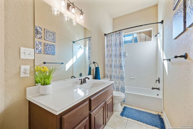 8706 Silver Rock, San Antonio, TX 78255