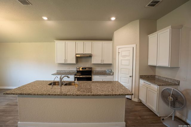 7654 Champion Creek, San Antonio, TX 78252
