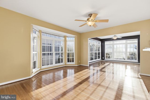 18544 PINEVIEW SQ, Leesburg, VA 20176