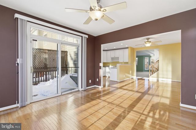 18544 PINEVIEW SQ, Leesburg, VA 20176