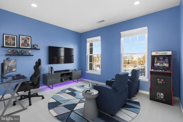 18544 PINEVIEW SQ, Leesburg, VA 20176