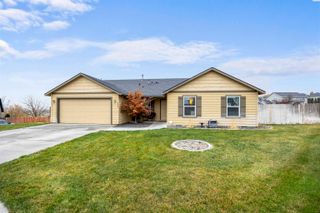 4804 Bragueta Ct, Pasco, WA 99301