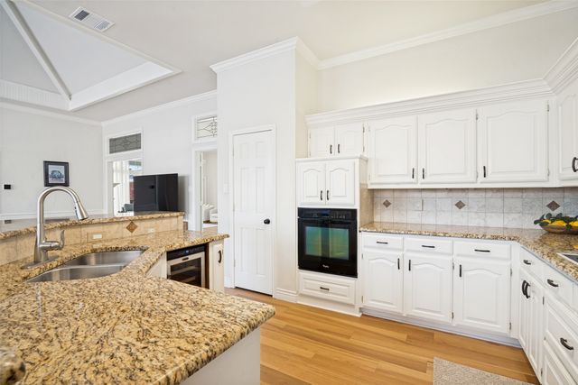 325 Mariah Bay Drive, Heath, TX 75032
