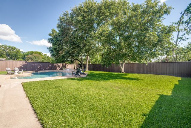325 Mariah Bay Drive, Heath, TX 75032