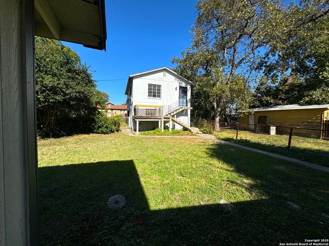 211 Preston, San Antonio, TX 78210