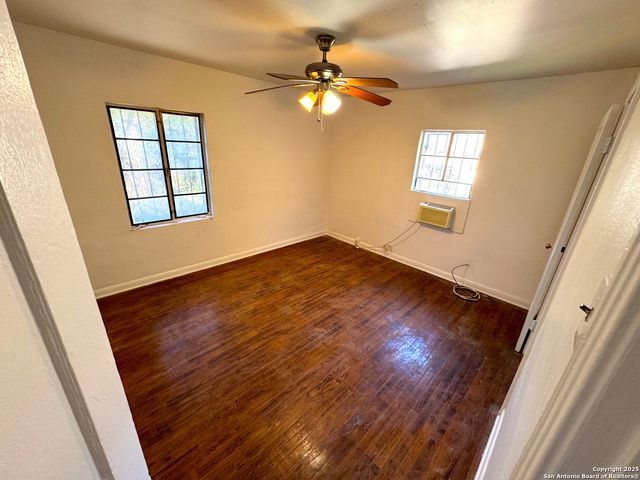 211 Preston, San Antonio, TX 78210