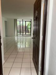 213 Lake Pointe Drive 112, Oakland Park, FL 33309