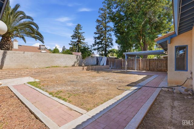 6916 Bandolero Way, Bakersfield, CA 93308