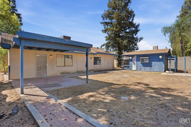 6916 Bandolero Way, Bakersfield, CA 93308