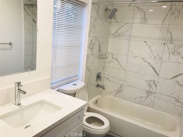 14253 Gilmore Street A, Van Nuys, CA 91401