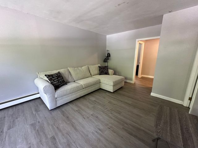9 Oak 1, Wakefield, MA 01880
