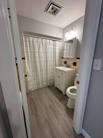 9 Oak 1, Wakefield, MA 01880