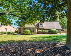 7511 East Parkside Drive, Boardman, OH 44512