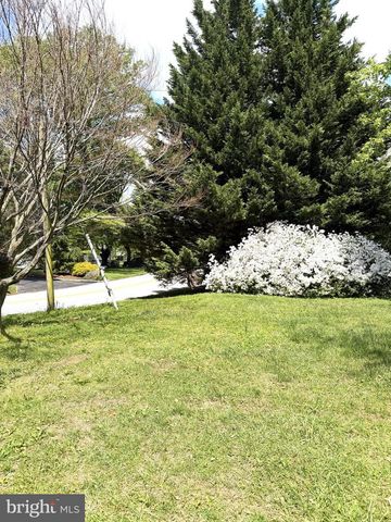 14207 MANOR RD, Phoenix, MD 21131