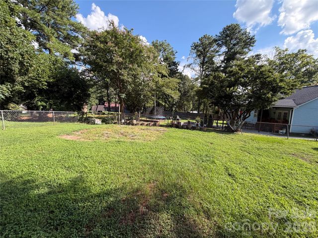 5124 Poplar Springs Drive, Charlotte, NC 28269