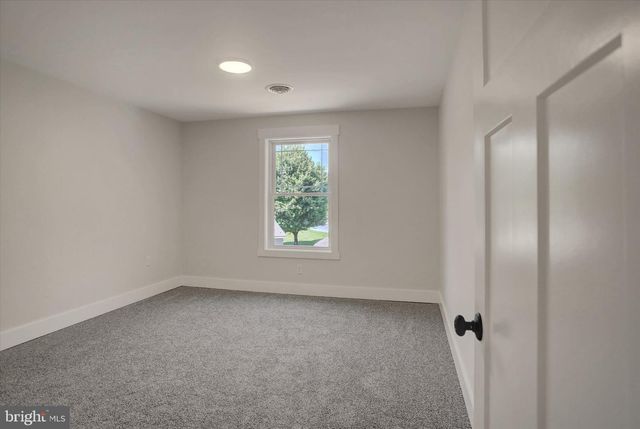 695 KARVOIS COURT, Chambersburg, PA 17202