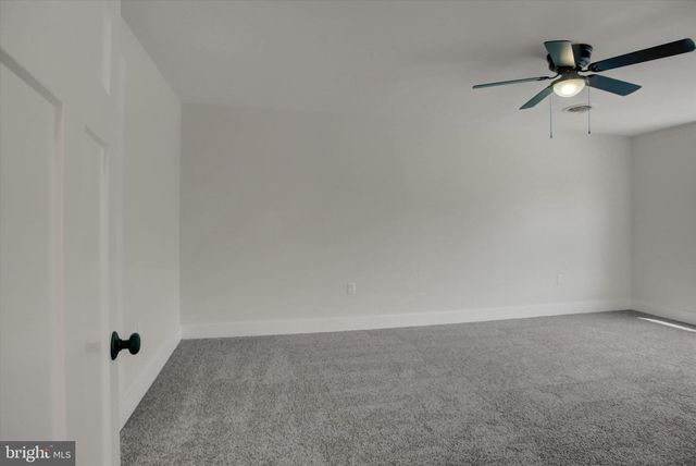 695 KARVOIS COURT, Chambersburg, PA 17202