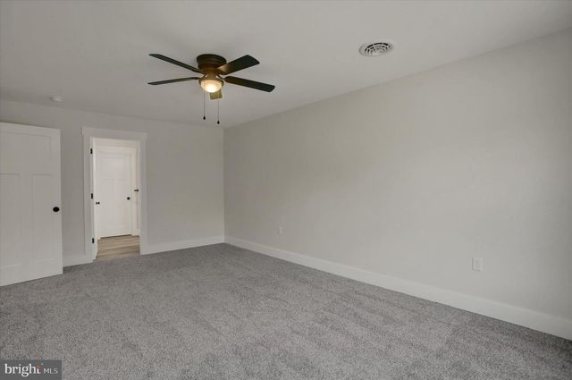 695 KARVOIS COURT, Chambersburg, PA 17202