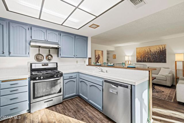 35 Ilex Drive, Newbury Park, CA 91320