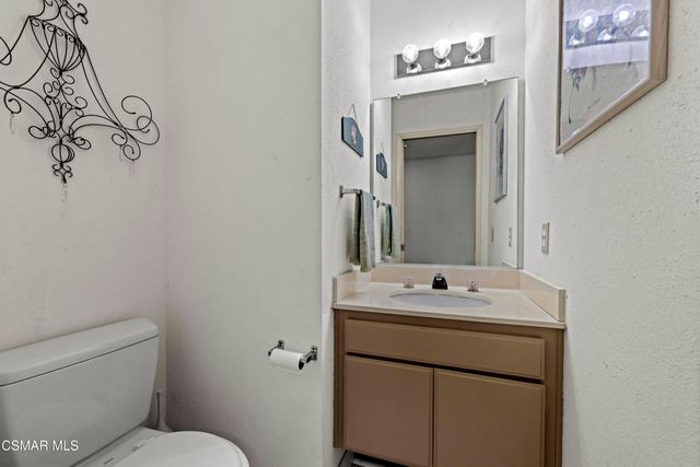 35 Ilex Drive, Newbury Park, CA 91320