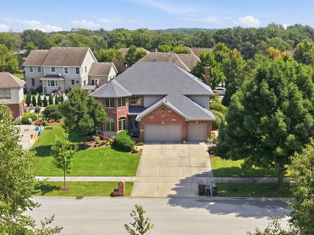 20015 Red Oak Drive, Mokena, IL 60448