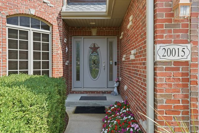 20015 Red Oak Drive, Mokena, IL 60448