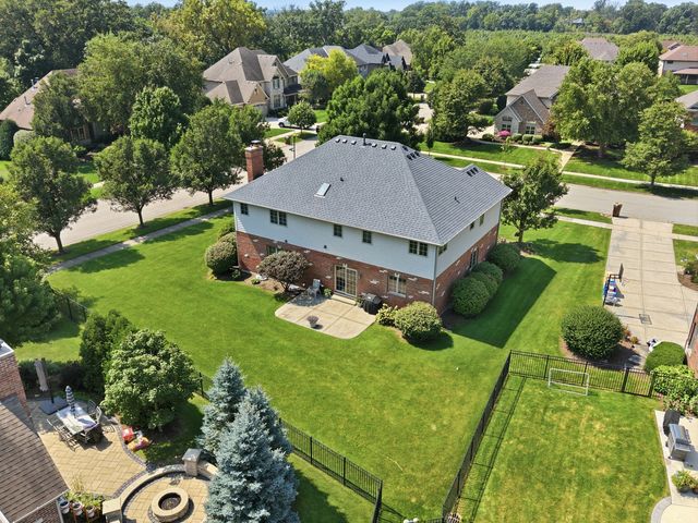 20015 Red Oak Drive, Mokena, IL 60448