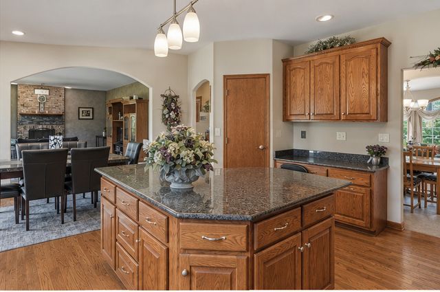 20015 Red Oak Drive, Mokena, IL 60448