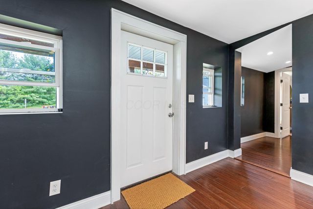 1082 James Road, Granville, OH 43023