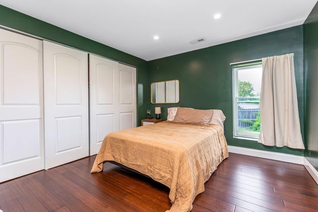 1082 James Road, Granville, OH 43023
