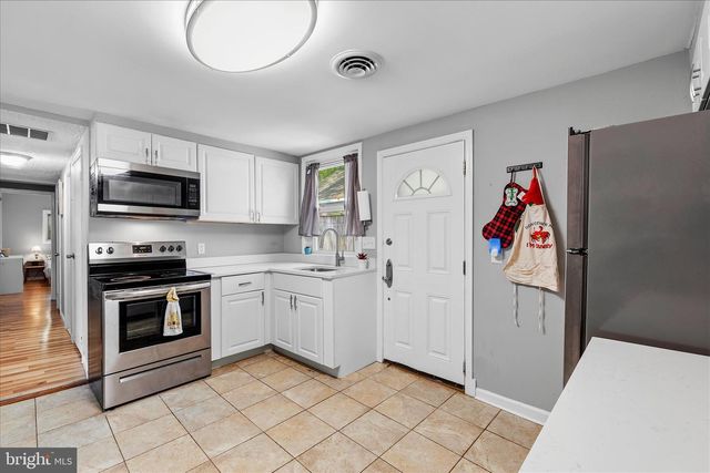 311 SMITH AVE, Severna Park, MD 21146